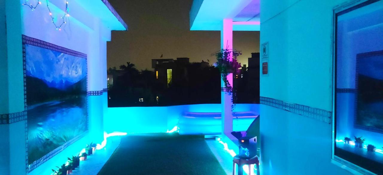 Cupidtrails Backpacker'S Penthouse Hotel Guwahati Eksteriør billede
