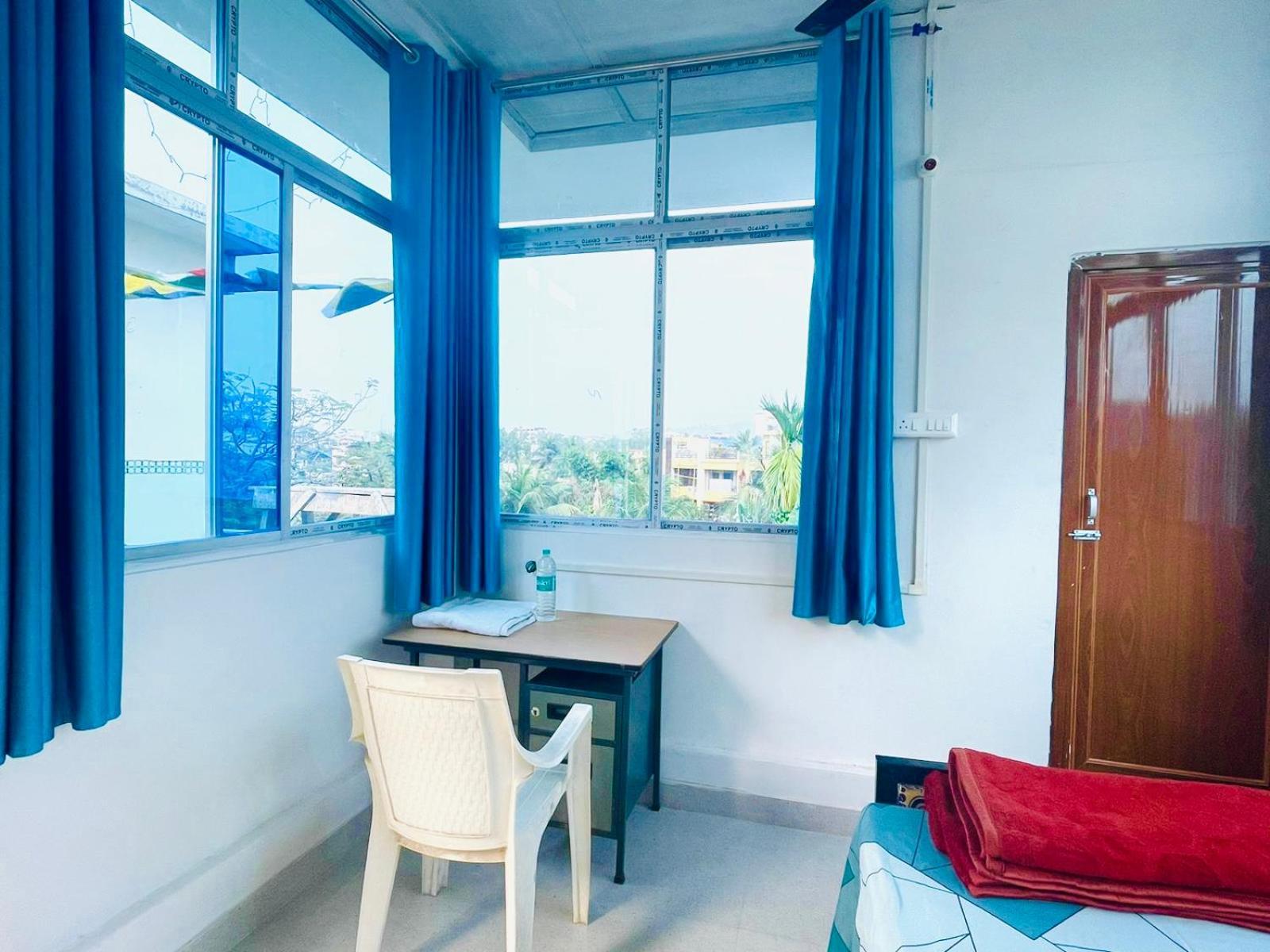 Cupidtrails Backpacker'S Penthouse Hotel Guwahati Eksteriør billede